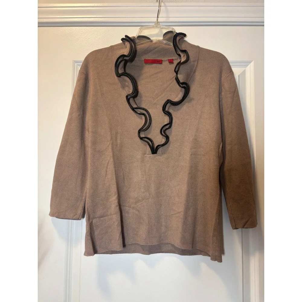 RED Women Tan Ruffle V-Neck Knit Sweater Three Quarter Sleeve Size L‎